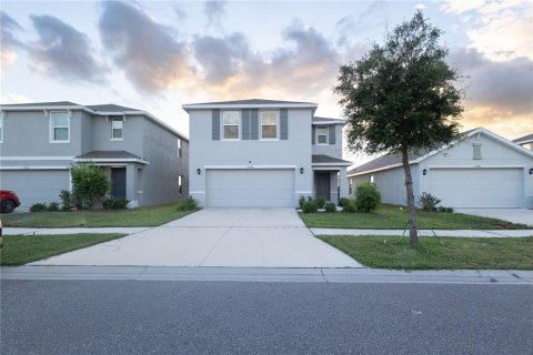 House in Wimauma, Florida 4 bedrooms, 216.28 sq.m. № 2204810 - photo 30