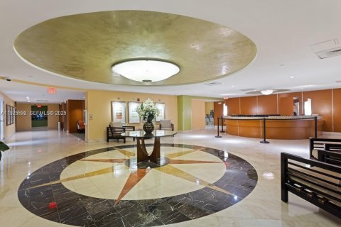 Снять в аренду кондоминиум в Майами, Флорида 1 спальня, 70.51м2, № 1984061 - фото 12