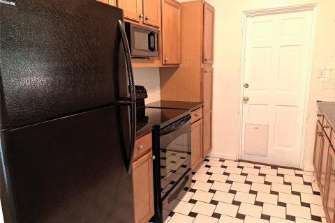 Casa en alquiler en Winter Park, Florida, 2 dormitorios, 127.74 m2 № 1787518 - foto 10