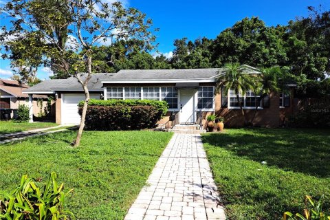 Casa en alquiler en Winter Park, Florida, 2 dormitorios, 127.74 m2 № 1787518 - foto 3