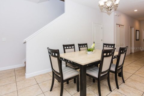 Townhouse in Kissimmee, Florida 5 bedrooms, 188.03 sq.m. № 2155282 - photo 7