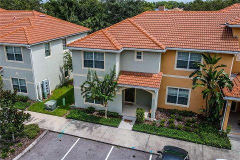Townhouse in Kissimmee, Florida 5 bedrooms, 188.03 sq.m. № 2155282 - photo 5