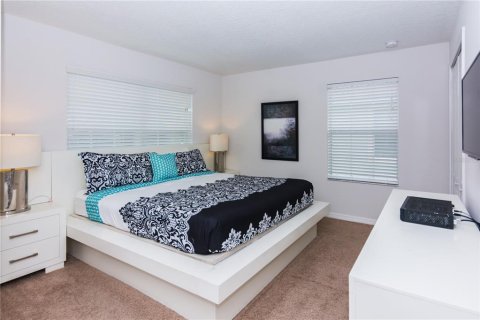 Townhouse in Kissimmee, Florida 5 bedrooms, 188.03 sq.m. № 2155282 - photo 15