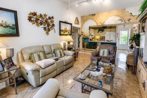 Copropriété à vendre à Naples, Floride: 3 chambres, 123.56 m2 № 2230392 - photo 12