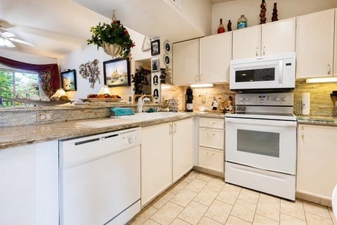 Copropriété à vendre à Naples, Floride: 3 chambres, 123.56 m2 № 2230392 - photo 5