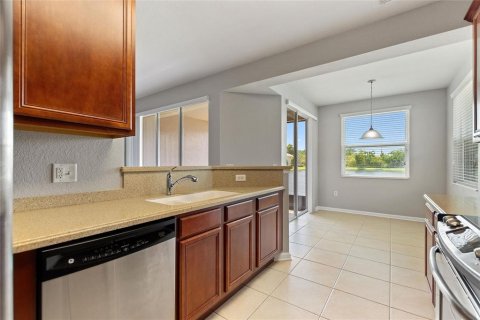 Condo in Davenport, Florida, 2 bedrooms  № 1877350 - photo 11