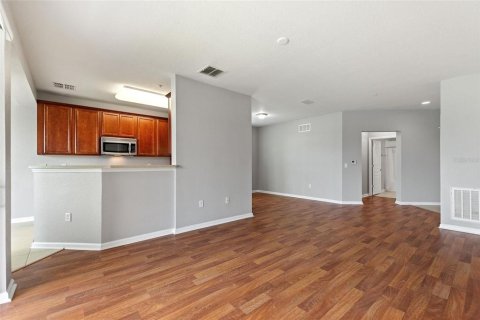 Condo in Davenport, Florida, 2 bedrooms  № 1877350 - photo 16