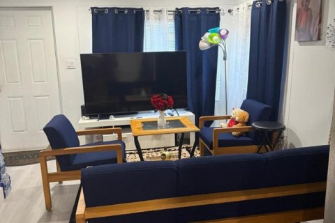 Купить виллу или дом в Ривьера-Бич, Флорида 3 комнаты, 83.61м2, № 2083118 - фото 10