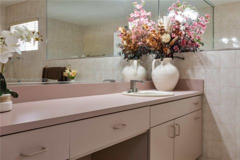 Купить виллу или дом в Майами, Флорида 4 спальни, 162.76м2, № 1978942 - фото 16