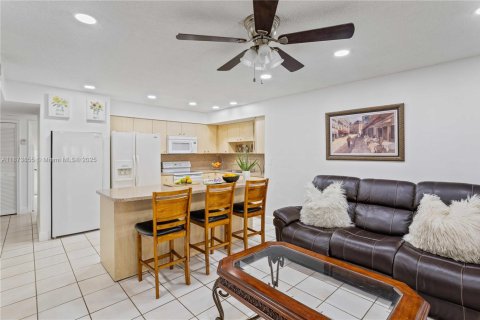 Купить виллу или дом в Майами, Флорида 4 спальни, 162.76м2, № 1978942 - фото 5