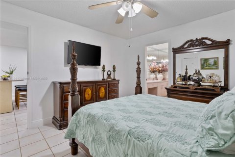 Купить виллу или дом в Майами, Флорида 4 спальни, 162.76м2, № 1978942 - фото 13