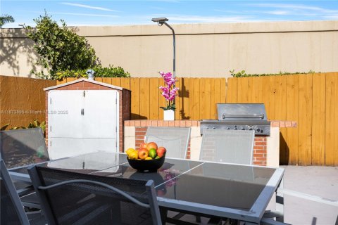 Купить виллу или дом в Майами, Флорида 4 спальни, 162.76м2, № 1978942 - фото 28