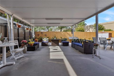 Купить виллу или дом в Майами, Флорида 4 спальни, 162.76м2, № 1978942 - фото 24