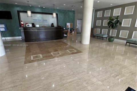 Condo in Miami Beach, Florida, 2 bedrooms № 2004264 - photo 8