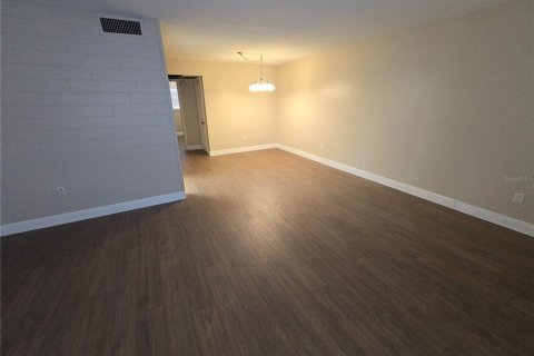 Copropriété à louer à Clearwater, Floride: 1 chambre, 66.89 m2 № 2277977 - photo 6