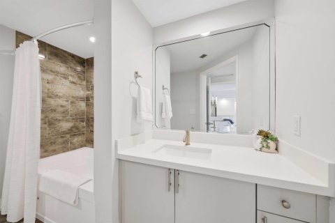 Copropriété à louer à Fort Lauderdale, Floride: 2 chambres, 116.96 m2 № 2390124 - photo 21