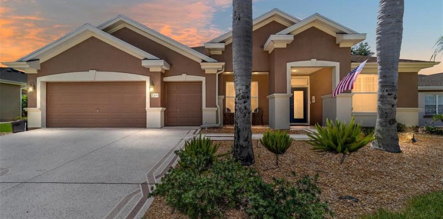 Villa ou maison à Summerfield, Floride 3 chambres, 260.68 m2 № 2149075