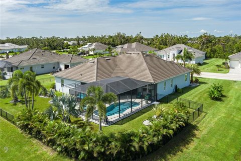 House in Parrish, Florida 4 bedrooms, 258.45 sq.m. № 1812727 - photo 5