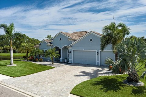 House in Parrish, Florida 4 bedrooms, 258.45 sq.m. № 1812727 - photo 2