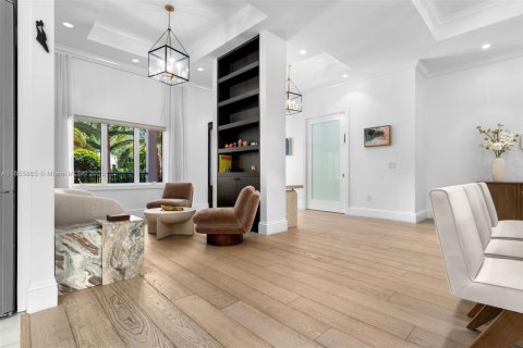 Villa ou maison à louer à Bay Harbor Islands, Floride: 4 chambres, 312.43 m2 № 1878360 - photo 5