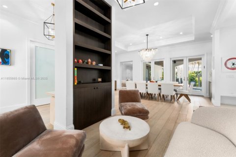 Villa ou maison à louer à Bay Harbor Islands, Floride: 4 chambres, 312.43 m2 № 1878360 - photo 6