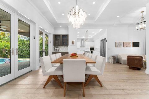 Villa ou maison à louer à Bay Harbor Islands, Floride: 4 chambres, 312.43 m2 № 1878360 - photo 12