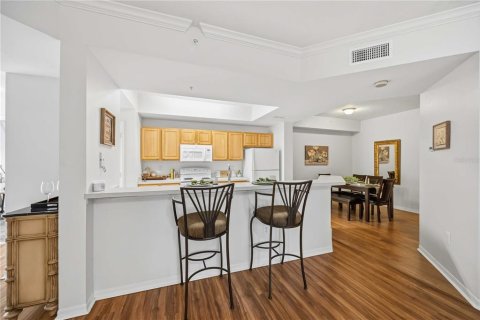 Condo in Sarasota, Florida, 3 bedrooms № 2221261 - photo 6