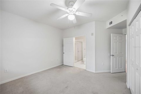 Condo in Sarasota, Florida, 3 bedrooms № 2221261 - photo 16