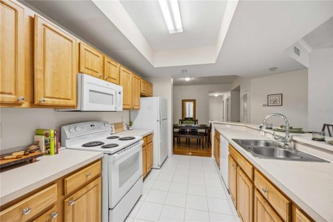 Condo in Sarasota, Florida, 3 bedrooms № 2221261 - photo 8