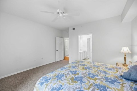Condo in Sarasota, Florida, 3 bedrooms № 2221261 - photo 12