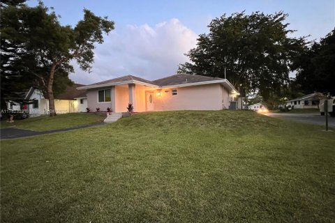 Casa en venta en Homestead, Florida, 4 dormitorios, 151.52 m2 № 1726412 - foto 27