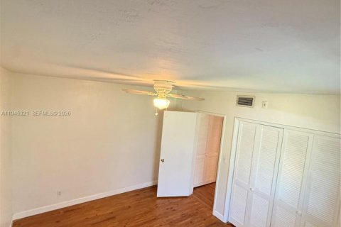 Condo in Fort Lauderdale, Florida, 1 bedroom № 2001785 - photo 14