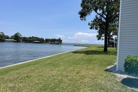 Copropriété à louer à Shalimar, Floride: 1 chambre, 63.17 m2 № 590093 - photo 1