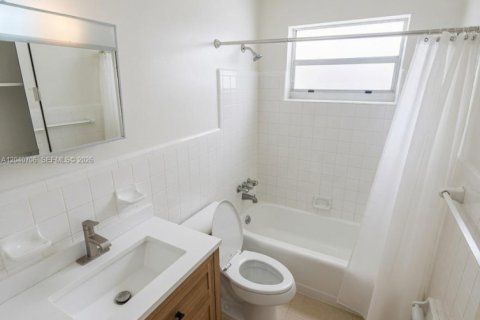 Villa ou maison à louer à Fort Lauderdale, Floride: 1 chambre, 865.48 m2 № 2087964 - photo 5