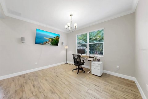House in Apollo Beach, Florida 4 bedrooms, 243.87 sq.m. № 2396231 - photo 22
