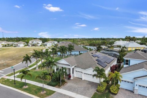House in Apollo Beach, Florida 4 bedrooms, 243.87 sq.m. № 2396231