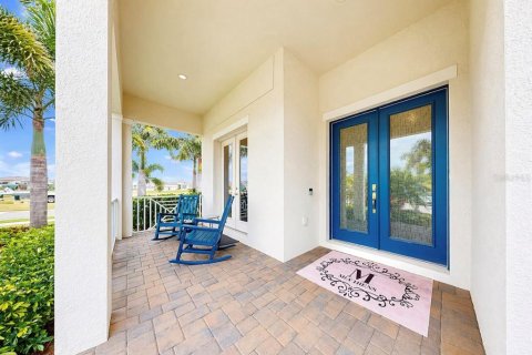 House in Apollo Beach, Florida 4 bedrooms, 243.87 sq.m. № 2396231 - photo 5