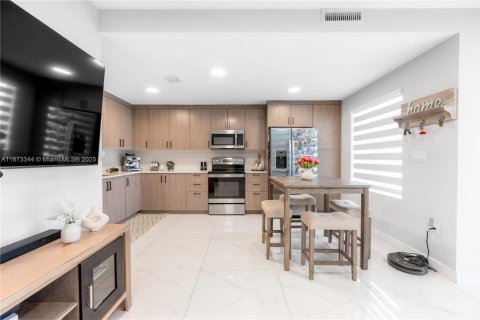 Touwnhouse à louer à Homestead, Floride: 3 chambres, 129.88 m2 № 1992764 - photo 8