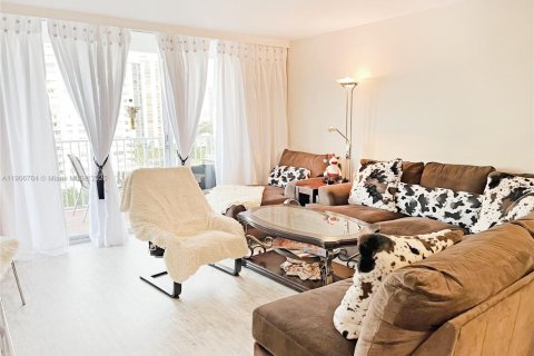 Купить кондоминиум в Авентура, Флорида 1 спальня, 99.03м2, № 1963251 - фото 15