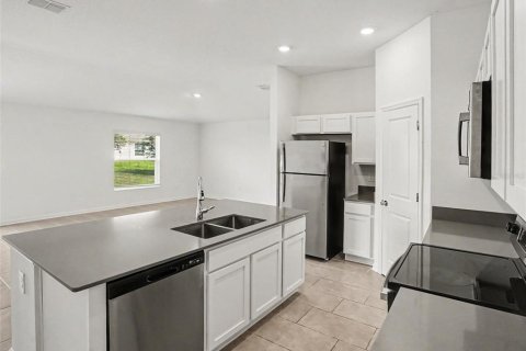Casa en venta en Osteen, Florida, 3 dormitorios, 145.02 m2 № 2416573 - foto 4