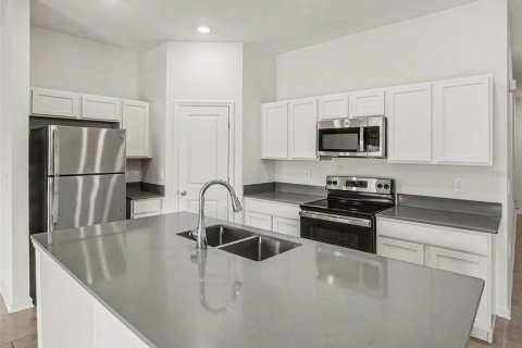 Casa en venta en Osteen, Florida, 3 dormitorios, 145.02 m2 № 2416573 - foto 5