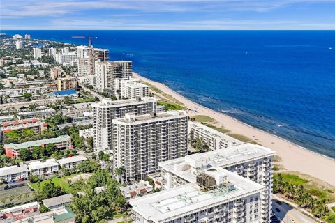 Condo in Pompano Beach, Florida, 2 bedrooms  № 1821570 - photo 2