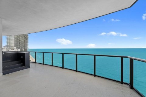Condo à Sunny Isles Beach, Floride, 4 chambres № 2080350