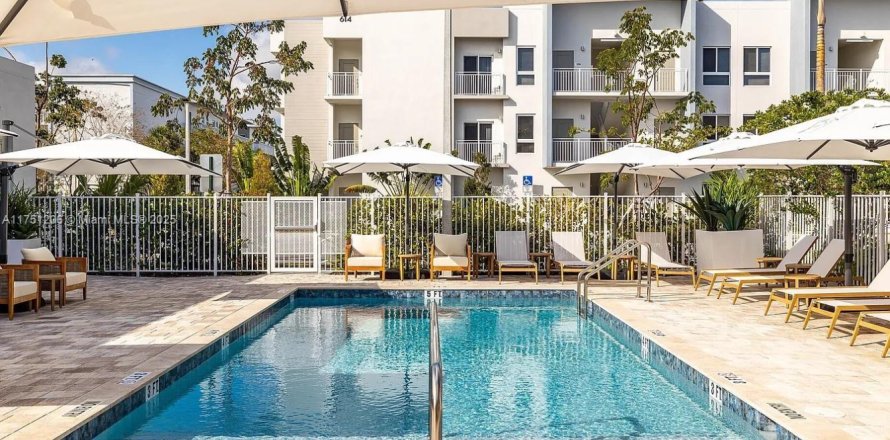 Apartamento en Dania Beach, Florida 1 dormitorio № 1874625