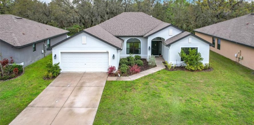 House in Mulberry, Florida 4 bedrooms, 221.29 sq.m. № 1545325