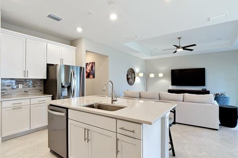 Купить виллу или дом в Норт-Порт, Флорида 6 комнат, 154.31м2, № 2133982 - фото 17
