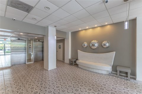 Condominio en venta en Miami Beach, Florida, 1 dormitorio, 72.93 m2 № 1999870 - foto 21