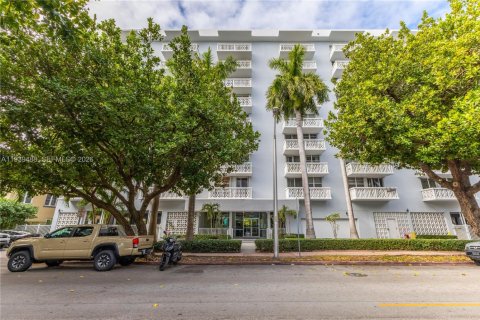 Condominio en venta en Miami Beach, Florida, 1 dormitorio, 72.93 m2 № 1999870 - foto 19