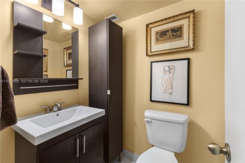 Condominio en venta en Miami Beach, Florida, 1 dormitorio, 72.93 m2 № 1999870 - foto 11