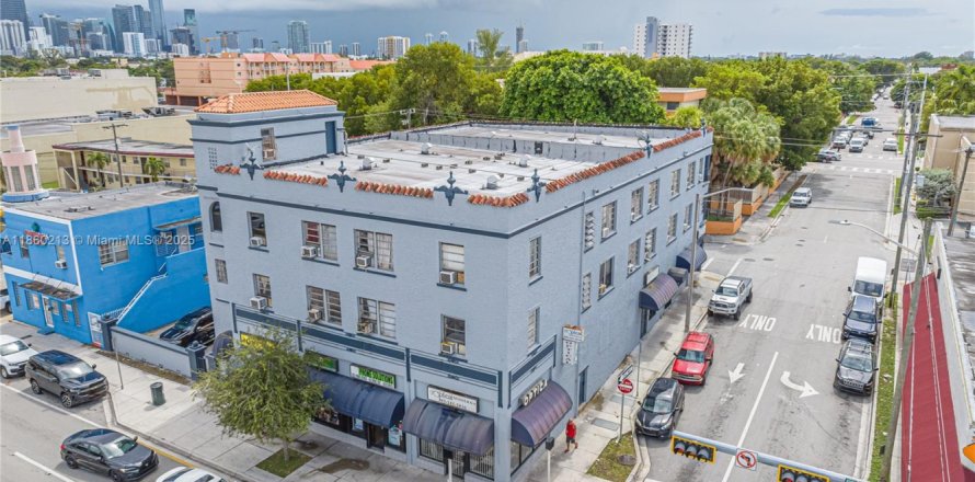 Propiedad comercial en Miami, Florida № 1886654